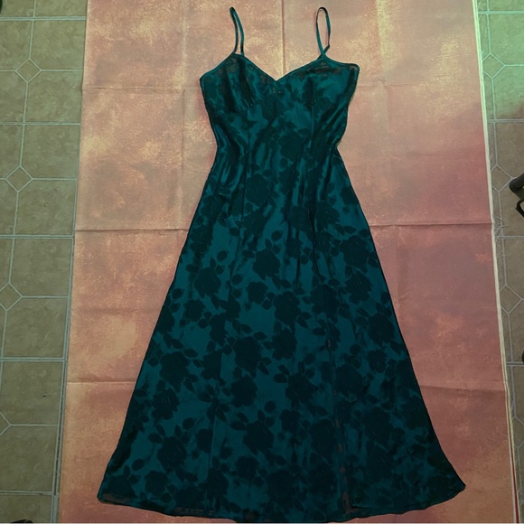 victoria secret green slip dress 90's Emerald Green Slip Dress – Unearth Vintage main image 1